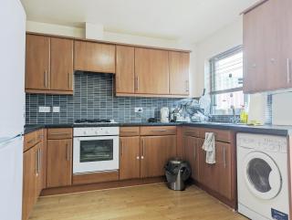 Guest Rooms Near City Centre & Dock Free Parking - Liverpool - 1
