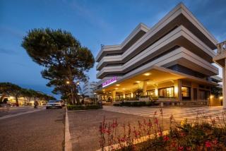 Hotel Excelsior - Cesenatico - 9