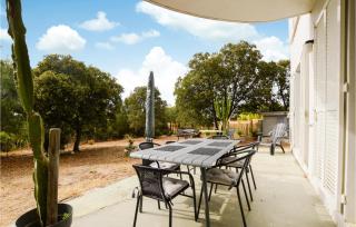 Amazing Home In Pigna With Kitchen - Pigna - 8