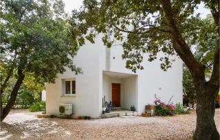 Amazing Home In Pigna With Kitchen - Pigna - 7