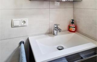 1 Bedroom Cozy Apartment In Schwarzatal - - 2