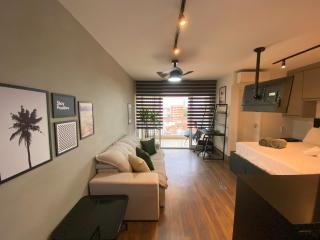Studio a 100m Bosque, Centro e Cambuí- Home Office, Piscina, Sauna, Jacuzzi, Fitness - 0