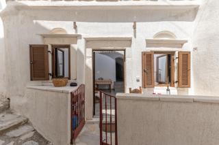 Casa Estiva Apeiranthos Naxos Apartments - Naxos Chora - 0