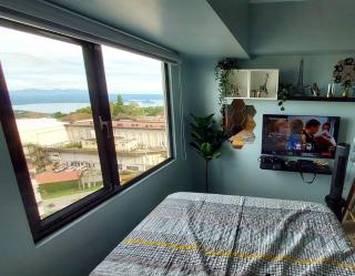Tagaytay 5 star Lake view 11th flr +Xbox + Netflix - 1