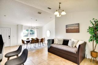 Lanai and Fire Pit Peaceful Palm Coast Home! - Palm Coast - 4