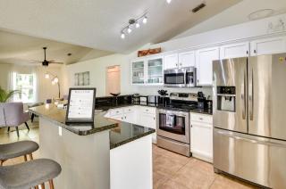 Lanai and Fire Pit Peaceful Palm Coast Home! - Palm Coast - 3