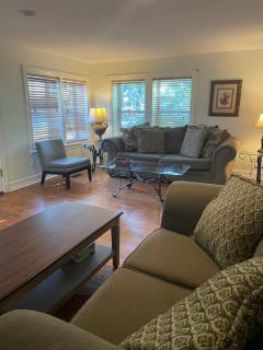 Spacious renovated 4br downtown home w firepit sleeps 8+ - St. Augustine - 5