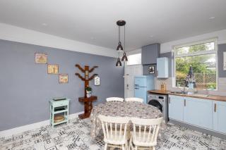 Horbury High St Wakefield ideal for long stays and contractors - 7