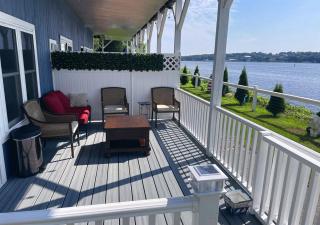 Riverside Retreat Waterfront Guest House - Groton - 5