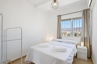 3 Bedroom Apartment near City Centre - Málaga - 3