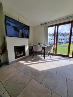Donard View Apartment - 4