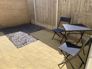 Homely & Warm Trumpington House w Parking, 5 mins drive to Bio Medical Campus, Addenbrooke's & Papworth hospitals - Cambridge - 4