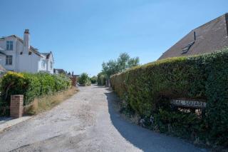 Fantastic sea views. One Bedroom flat near the sea - 2