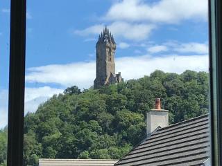 Fabulous Flat - Stirling - 1