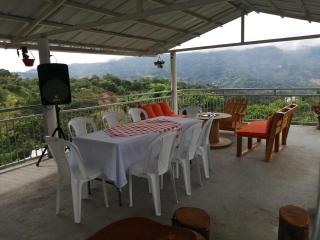 Casa campestre con piscina, barbacoa, kiosco y más - 3