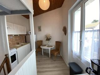 Appartement cosy à Fouras: 1 chambre, proche commerces et plages, Wifi, TV, cuisine équipée - FR-1-709-70 - Fouras - 7