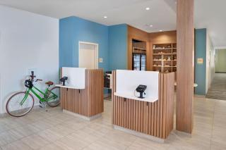 Element Edmonton West - 2