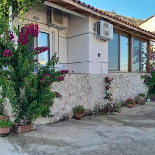 Denni’s Home - Sarandë - 3
