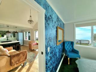 Red Rock Cottage, beachfront luxury - 5