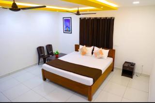 Paradise Golden Residency - Kottakupam - 3