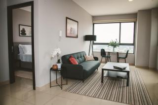 19B- Great Apartment Fast WiFi and Pool 1BR 1BA - 9