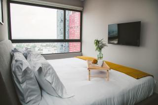 19B- Great Apartment Fast WiFi and Pool 1BR 1BA - 5