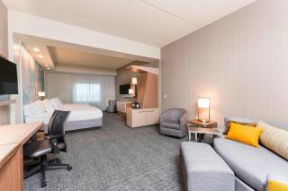 Courtyard by Marriott Mt. Pleasant at Central Michigan University - 4