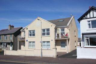 Obsidian: Arguably the best view in Portballintrae - 9