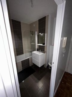 Bel appart de 45m2 à courbevoie - 9