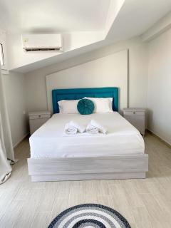 Delia Apartments - 1