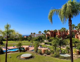 Sotoserena Pools & Tropical Garden Apartment with Sea View - Estepona - 0