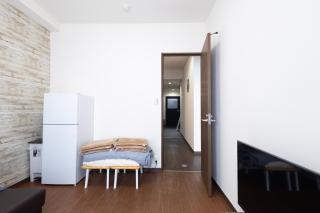 3ベッドルームとリビング 4部屋全て個室 混まない2つのシャワールームとトイレ 東新宿駅2分8名 - Tokyo - 4