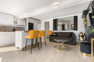 Golden Paradise Port nature village - 1