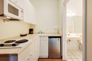 Naples Studio with Community Pool and Tennis Courts! - Naples - 1