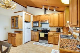 Deck and Gas Grill Secluded Arnold Cabin Rental! - Arnold - 2