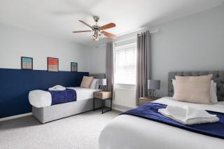 Chelmsford Reach 3 bed house near centre,free parking, Wi-Fi, table football - 7