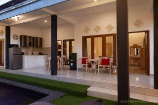 Massive 6-bedroom Villa with 2 Pools - Seminyak - 4