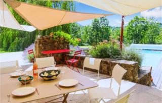 Amazing Home In St-Etienne De Boulogne - Saint-Étienne-de-Boulogne - 1