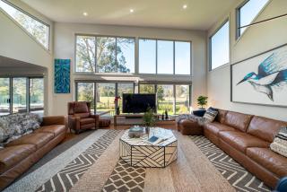 Heath House Luxury Halls Gap Accommodation - Halls Gap - 9