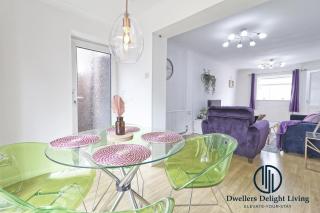 Purple Velvet - 2 Bed Home Spacious - Basildon Essex Upto 5 Guests, Free Wifi , Free Parking - Basildon - 2