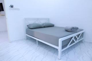 Green Dream Homestay 3 Kota Bharu 3 Aircond Room With Wifi & Netflix - Kota Bharu - 9