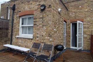 Quiet and cozy 2 SEPERATE BEDROOMS and 2 BATHROOM with terrace - Londra - 2