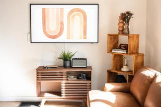 Modern Designer Cabin, Newly Renovated, EV Charger, Arcade, Kids Bunkbed, Minutes to Lake Arrowhead and Lake Gregory - Twin Peaks - 9