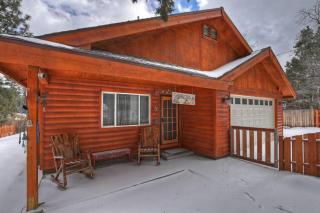 Timber lodge Retreat w/Game room - Sugarloaf - 3