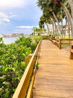 A Cozy Space Coast Retreat - Titusville - 2