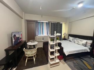 One Palmtree Villas Airport Condo - 3