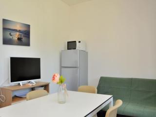 Modern flat with terrace for 5 guests - Beahost - 9