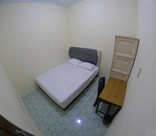 Lely Homestay Jogja - Seturan - 9