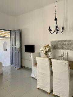 Beautiful house with stunning views in Costa Ilios - 3