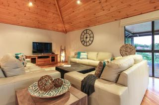 Shumadia I Private Properties - Yallingup Siding - 4